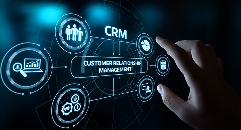 نقش CRM در بازاریابی و جذب مشتری در باشگاه‌های ورزشی